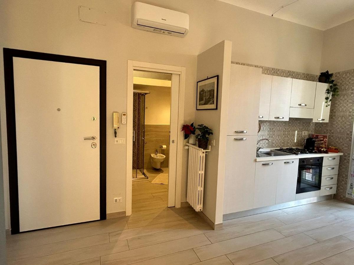 B8 Apartment Бари Экстерьер фото