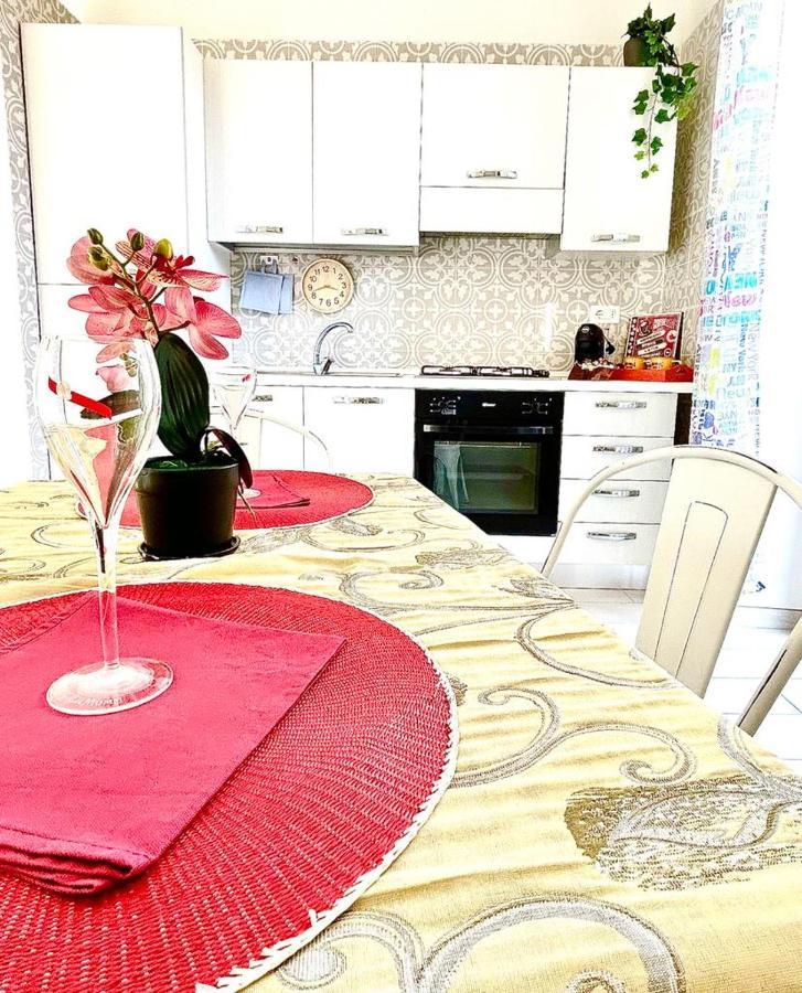 B8 Apartment Бари Экстерьер фото